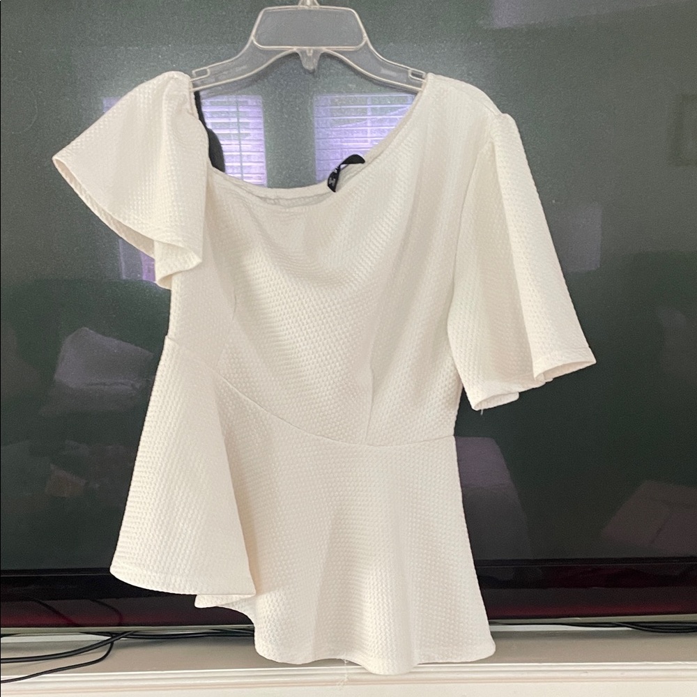 SHEIN Cream Textured Asymmetrical Blouse